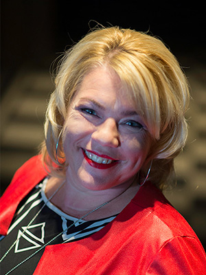 sandra van der waerden interim manager 2019